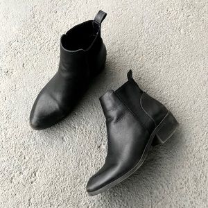 Seychelles Leather Chelsea Booties